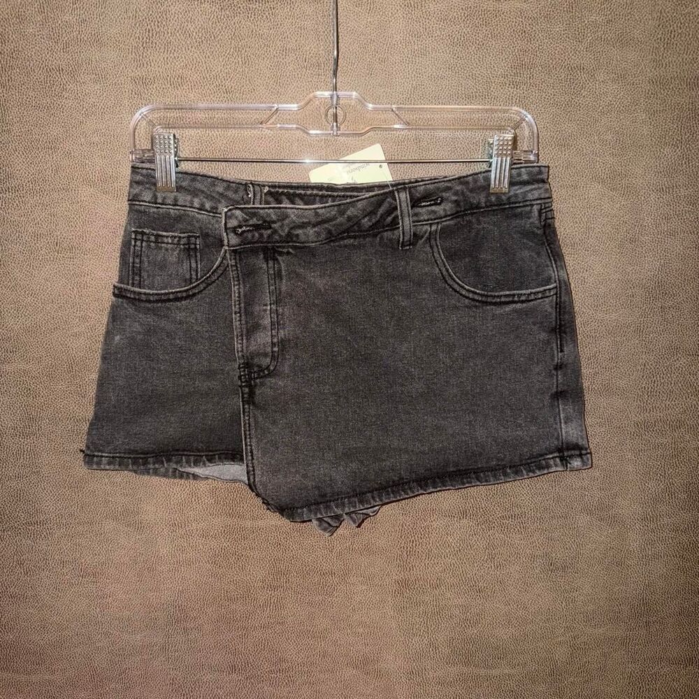 NWT Windsor black denim shorts/mini skirt